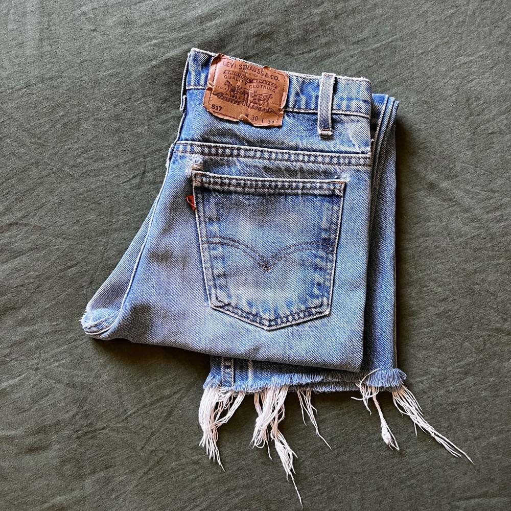 VINTAGE* Levi’s straight leg ankle jeans; orange tab, 100% cotton